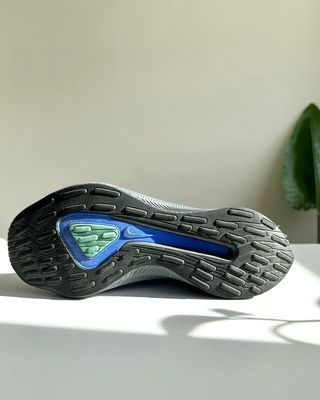 Zapatilla Nike Running Gris/Menta