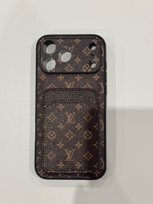 Cover iPhone 17 Pro Max Monogram LV