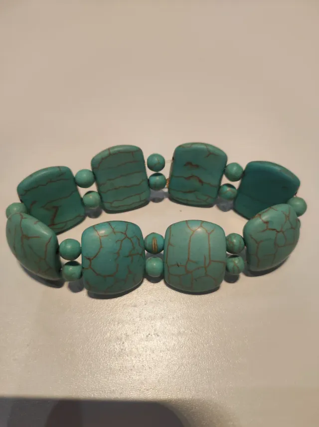 Pulsera elástica turquesa piedras