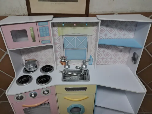 Cocinita de madera grande para jugar