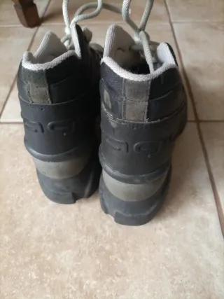 Scarpe stile Fornarina con zeppa nere e grigie