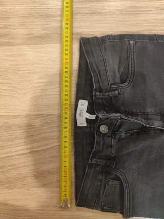 Vaqueros pitillo negros mujer Mango Noa