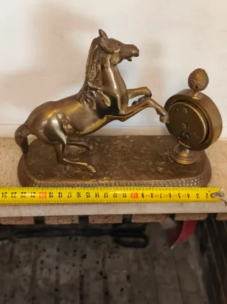Reloj de sobremesa bronce caballo