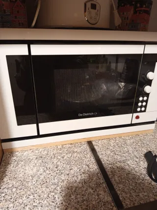 Microondas De Dietrich  37 alto 32 largo 59 ancho
