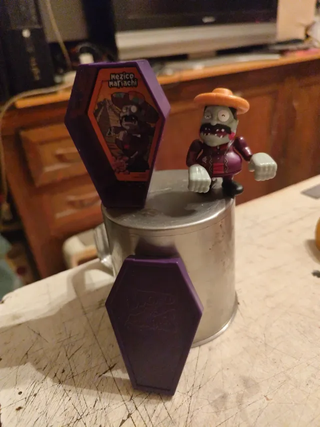 World of Zombies Figuras