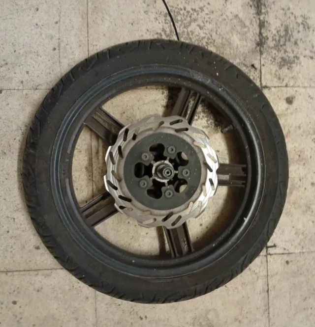 Rueda delantera Sym Symphony SR 125