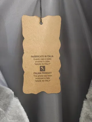 Gilet lungo con cappuccio nuovo con ettichetta