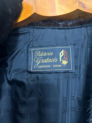 Abrigo de piel marrón