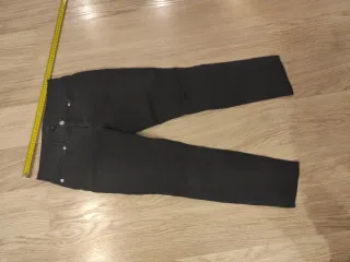 Vaqueros Escada Sport negros talla 36 modelo LUCA