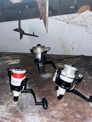 Carretes de pesca variados