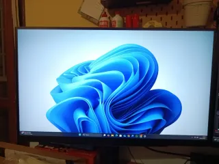 LG UltraGear 27" QHD 200Hz Monitor