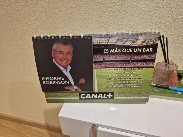 Calendario mesa canal+