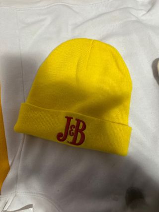 Gorro J&B Amarillo y Rojo