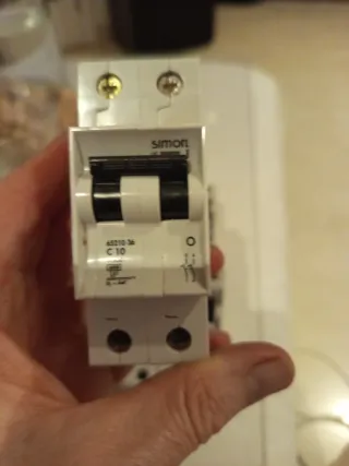Simon 63210 Interruptor Automático