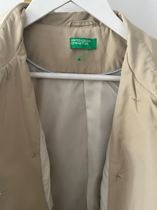 Chubasquero United Colors of Benetton Beige Talla