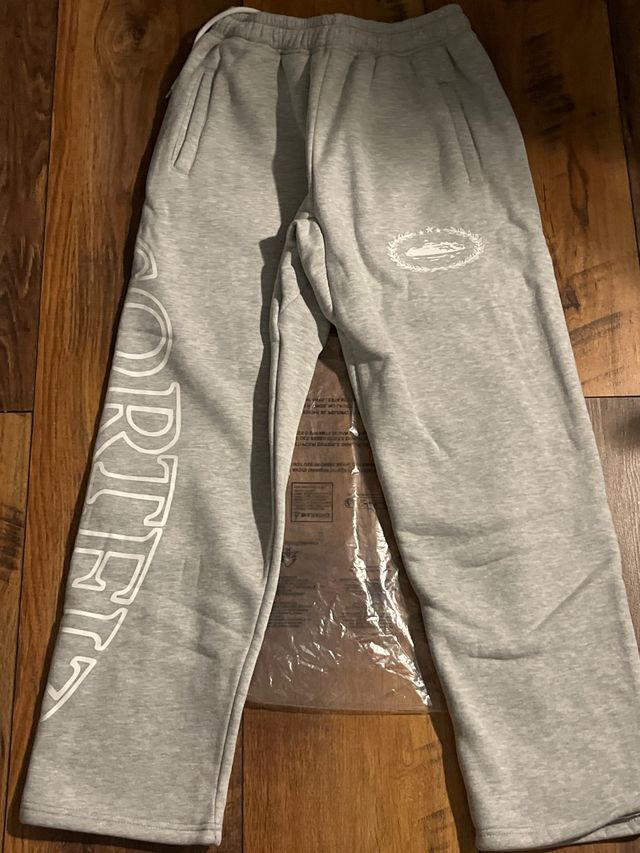 Pantalones Corteiz Grises