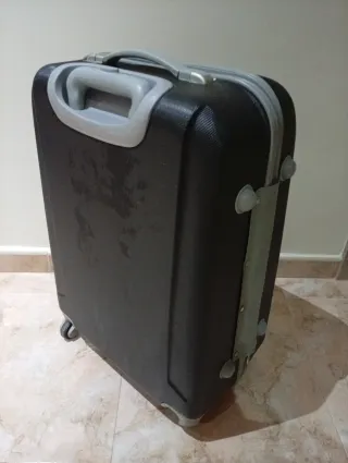 Maleta de viaje con ruedas azul 60x40x25