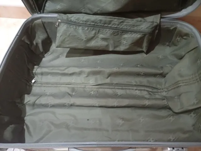 Maleta de viaje con ruedas azul 60x40x25