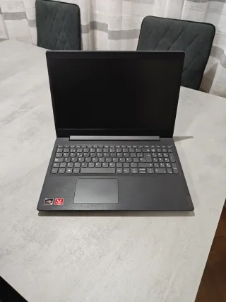 Portátil Lenovo V155-15API