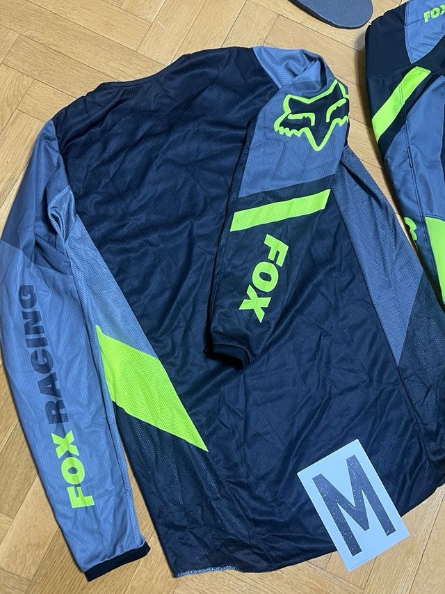 Conjunto enduro Motocross Talla M/32-NUEVO