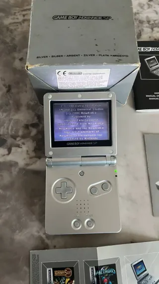 Nintendo Game Boy Advance SP Mario