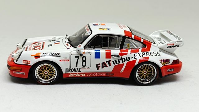Porsche 911 Carrera 1993 Pareja Le Mans Spark 1:43