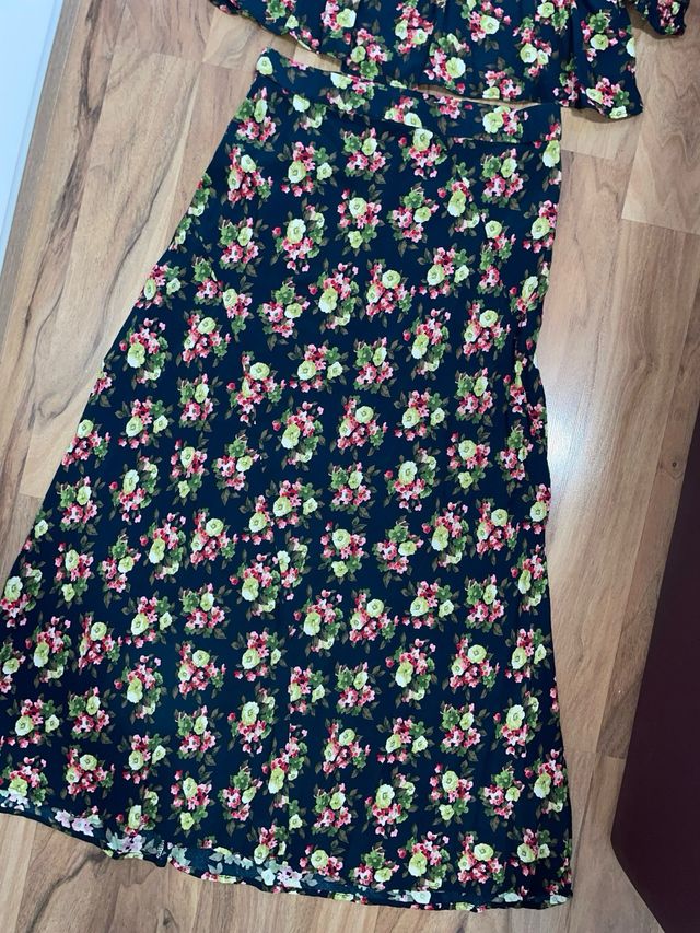 Conjunto floral Zara Talla M