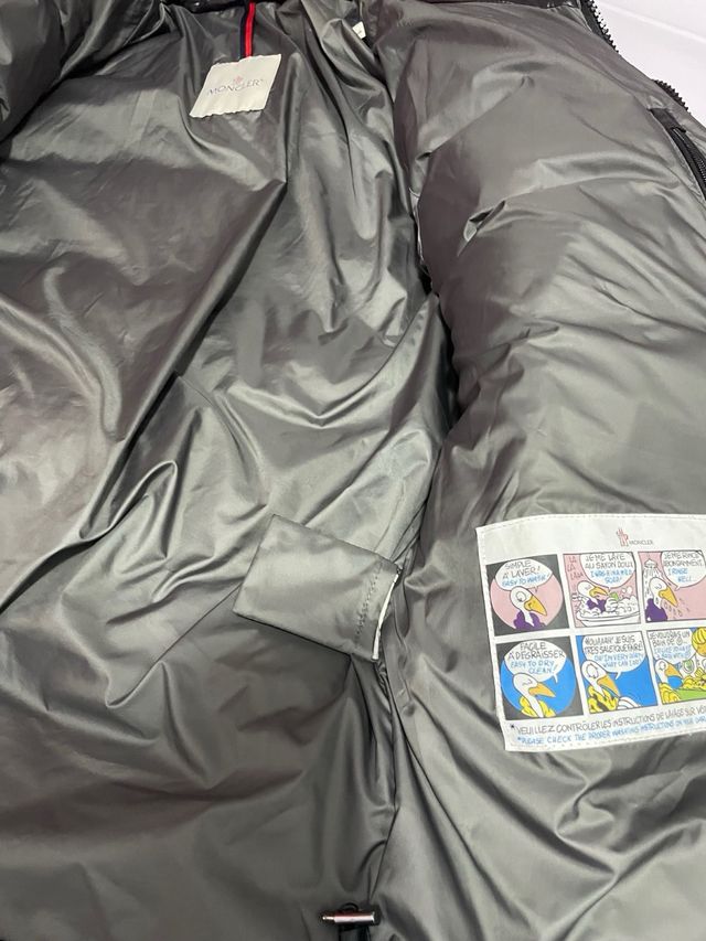 Giubbotto Moncler Nero in Poliestere