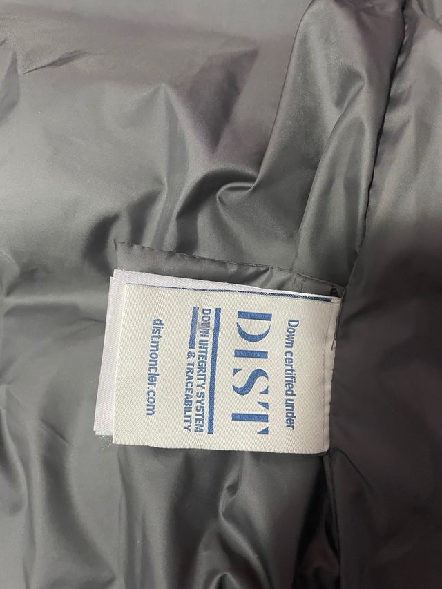 Giubbotto Moncler Nero in Poliestere