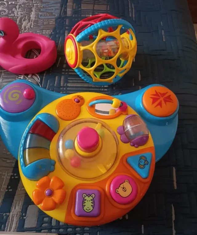 Lote Juguetes Infantiles Avión Flamenco Pelota