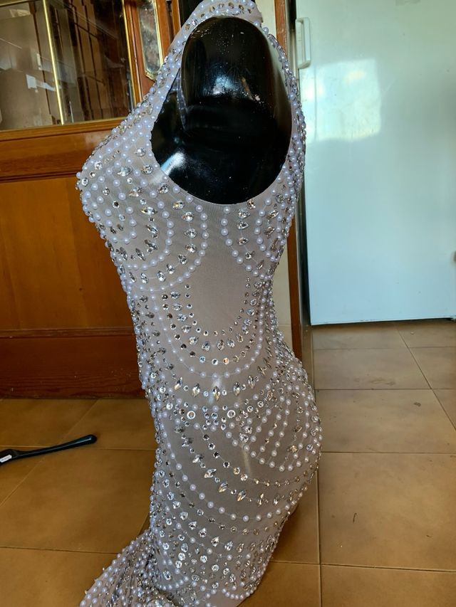 Vestido de fiesta con pedrería