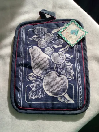 Presina nuova da cucina con disegno frutta