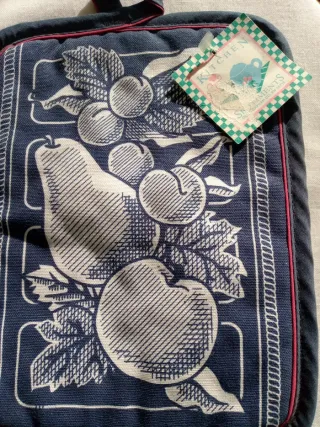 Presina nuova da cucina con disegno frutta