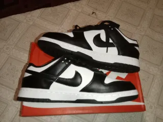 Nike Dunk Low Panda Size 39