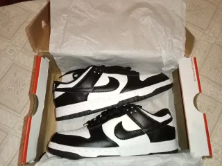 Nike Dunk Low Panda Size 39