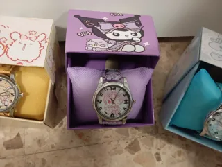 Reloj Sanrio Hello Kitty Rosa y Plateado