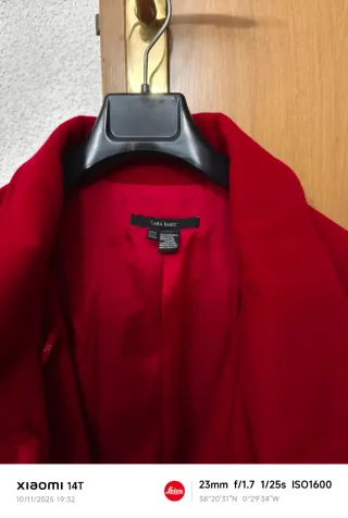 Chaqueta de señora roja