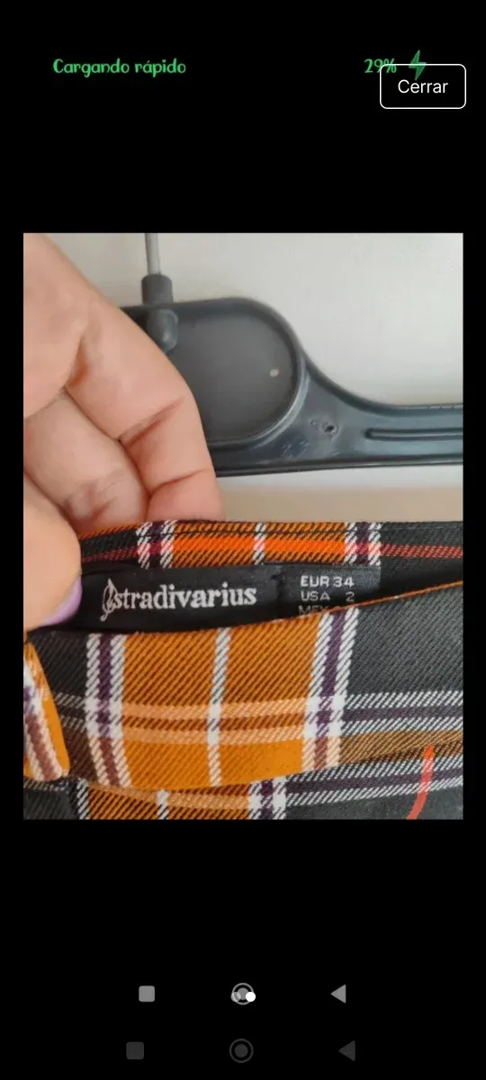 Falda cuadros botones naranja y negro