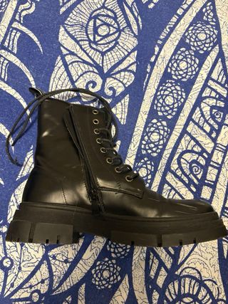 Botas de piel negras