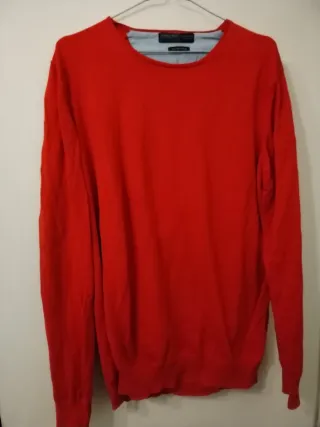 Jersey rojo cuello redondo