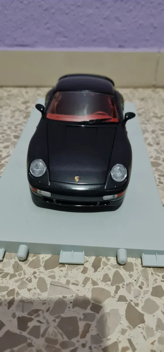 Carro 1:18 Porsche 911 GT2 Street