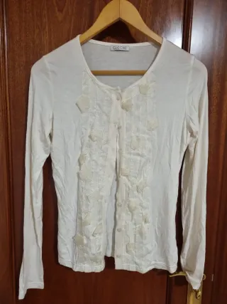 Camisa Cloche blanca con detalles en delantera
