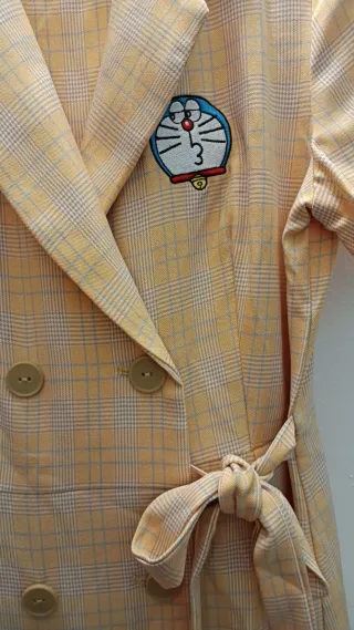 Vestito stile blazer con Doraemon