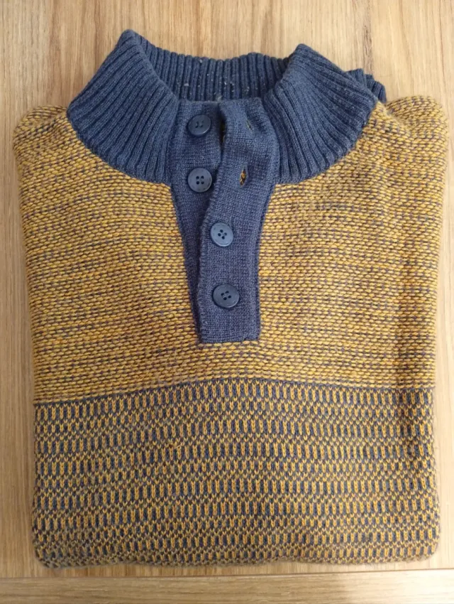 Jersey cuello abierto botones