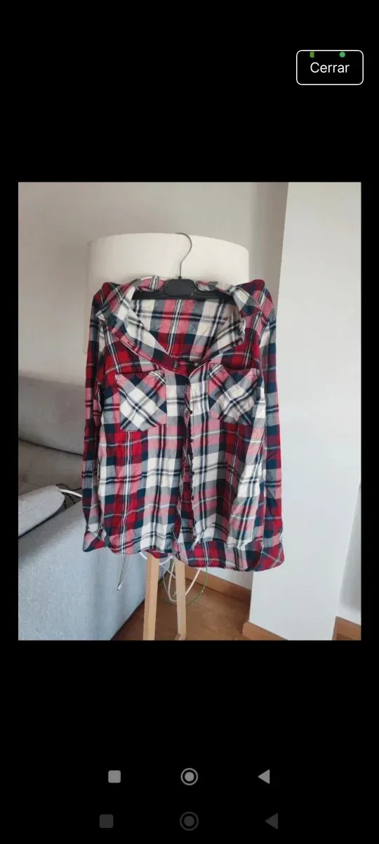 Camisa de cuadros roja y azul