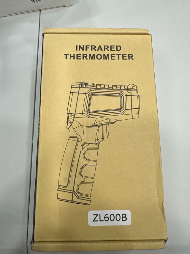 Termómetro Infrarrojo ZL600B