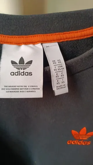 Felpa Adidas con Strisce Camo