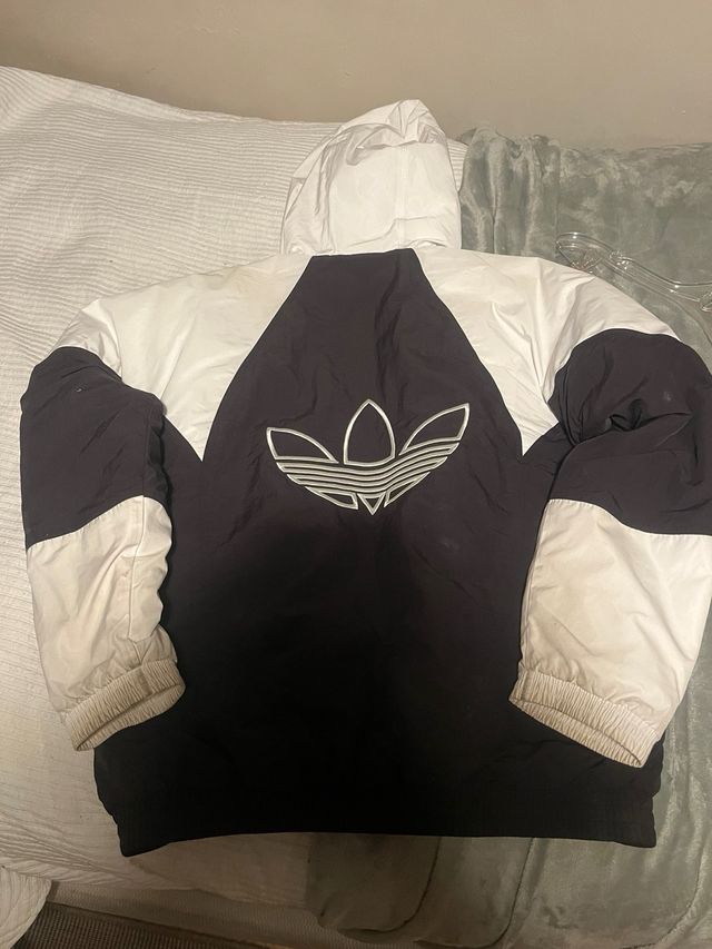 Abrigo Adidas Negro y Blanco