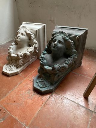 Mensulas de escayola