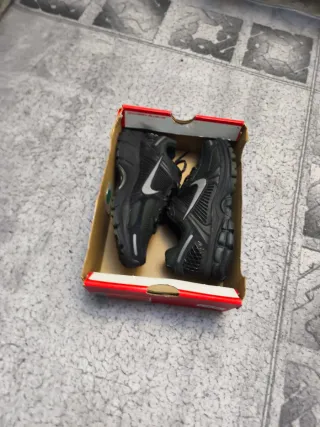 Nike Vomero 5 Negras Talla [Talla]